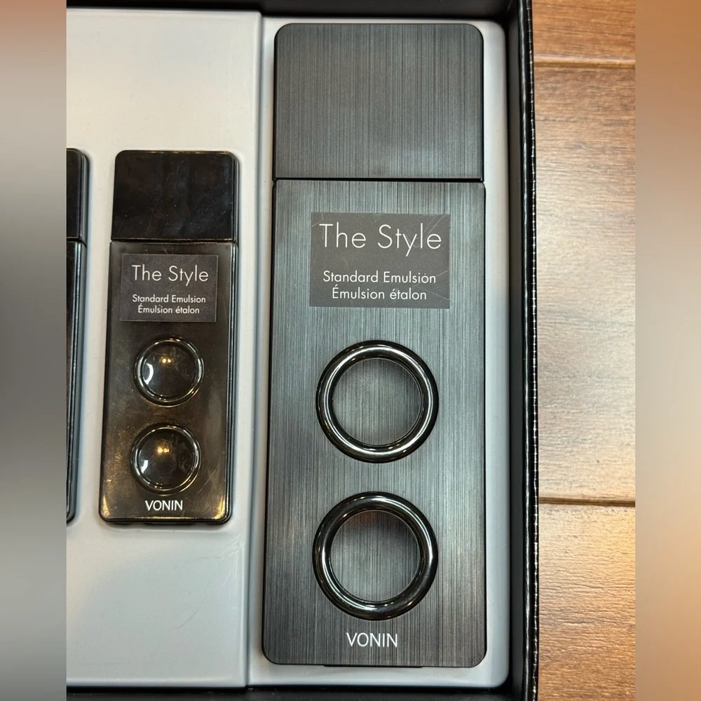 NWOT VONIN Men’s Skin Care Set